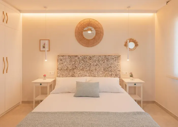 Apartament Esteponaciesii *